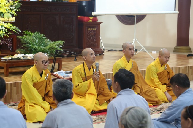 Hoang Phap pagoda Founder-Patriarch Death Anniversary at Giai Lam Pagoda, Ha Tinh Province.