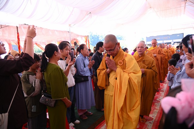 Abbot Appointment Ceremony of Dac Phap Pagoda in Đắk Nông