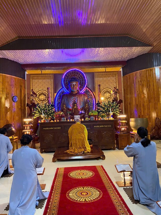 Repentance ceremony on Oct. 14th, Year of the Dragon at Suoi Phap Pagoda, Tay Ninh