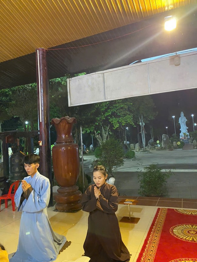 Repentance ceremony on Oct. 14th, Year of the Dragon at Suoi Phap Pagoda, Tay Ninh