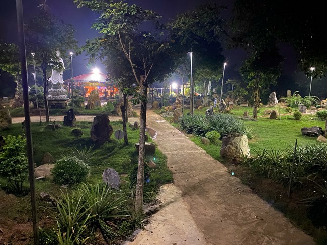 Repentance ceremony on Oct. 14th, Year of the Dragon at Suoi Phap Pagoda, Tay Ninh