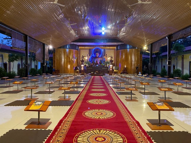 Repentance ceremony on Oct. 14th, Year of the Dragon at Suoi Phap Pagoda, Tay Ninh