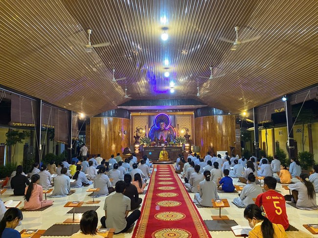 Repentance ceremony on Oct. 14th, Year of the Dragon at Suoi Phap Pagoda, Tay Ninh
