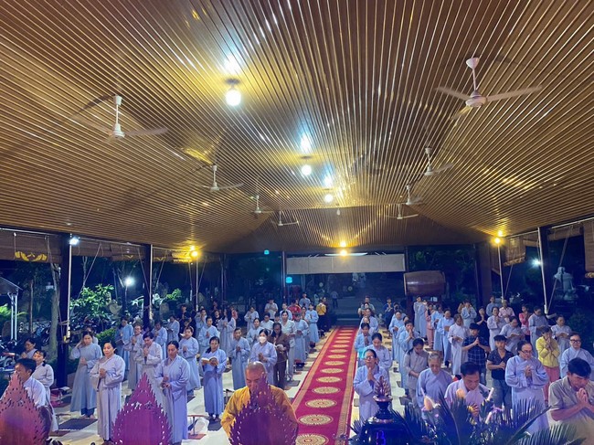 Repentance ceremony on Oct. 14th, Year of the Dragon at Suoi Phap Pagoda, Tay Ninh