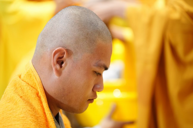 The Ordination Ceremony on Oct. 24th, Year of the Dragon