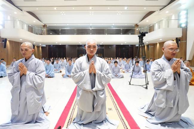 The Ordination Ceremony on Oct. 24th, Year of the Dragon