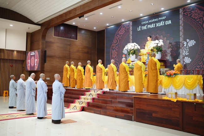 The Ordination Ceremony on Oct. 24th, Year of the Dragon
