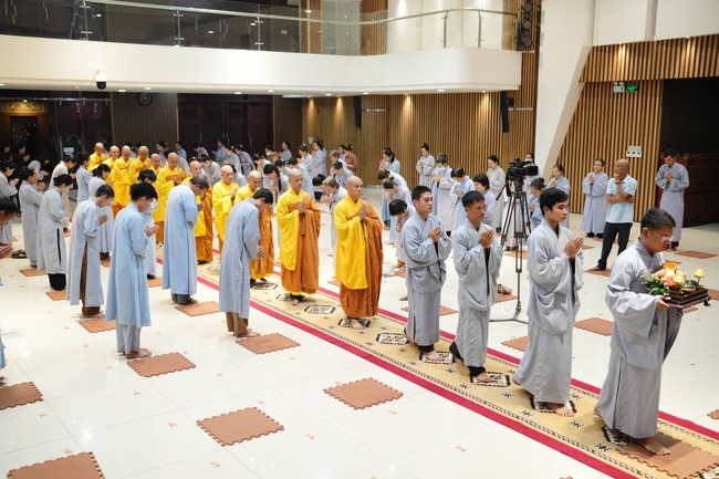 The Ordination Ceremony on Oct. 24th, Year of the Dragon