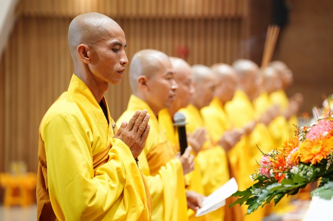 The Ordination Ceremony on Oct. 24th, Year of the Dragon