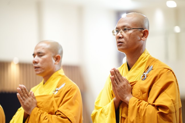 The Ordination Ceremony on Oct. 24th, Year of the Dragon