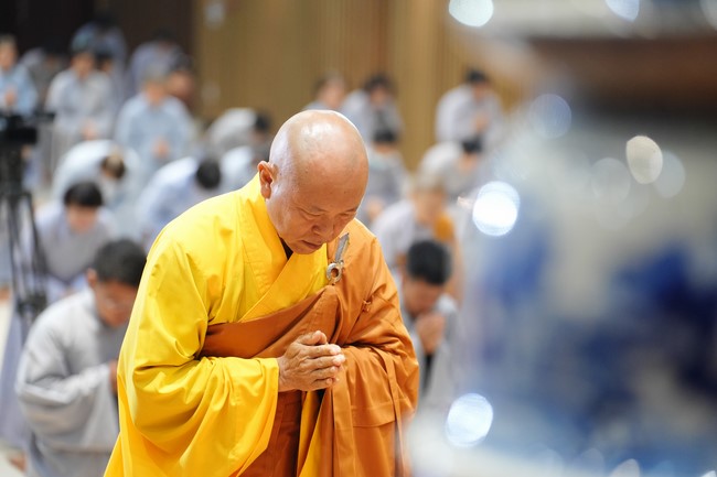 The Ordination Ceremony on Oct. 24th, Year of the Dragon