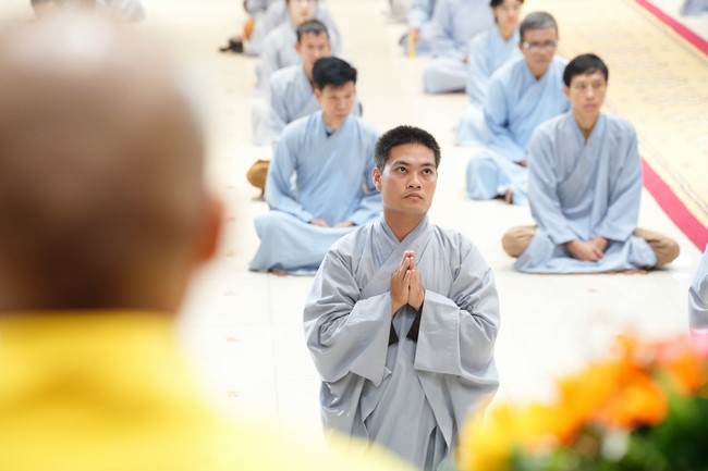 The Ordination Ceremony on Oct. 24th, Year of the Dragon