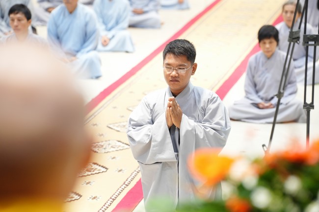 The Ordination Ceremony on Oct. 24th, Year of the Dragon