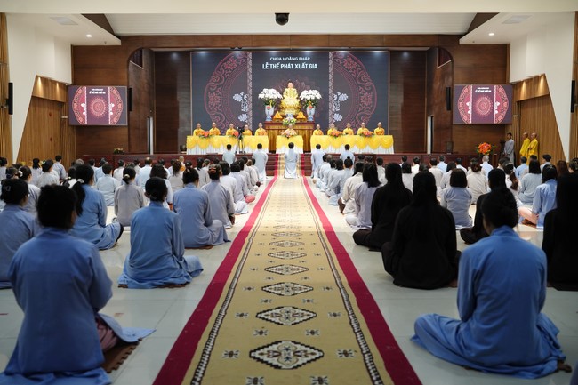 The Ordination Ceremony on Oct. 24th, Year of the Dragon