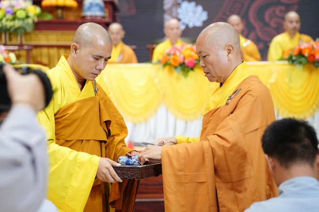 The Ordination Ceremony on Oct. 24th, Year of the Dragon