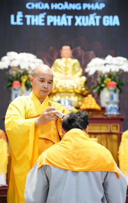 The Ordination Ceremony on Oct. 24th, Year of the Dragon