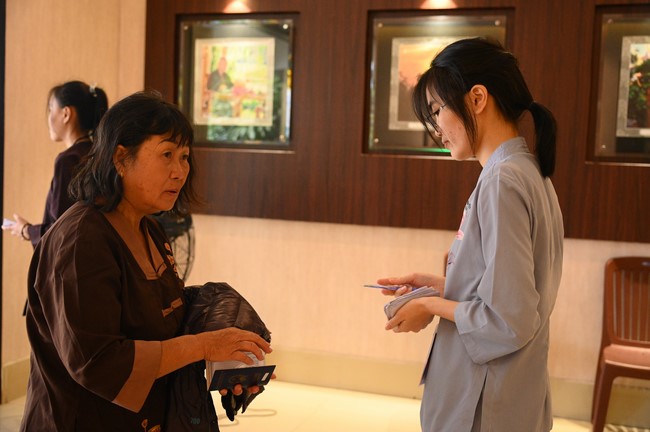 Entering into the 104th Seven-Day Retreat