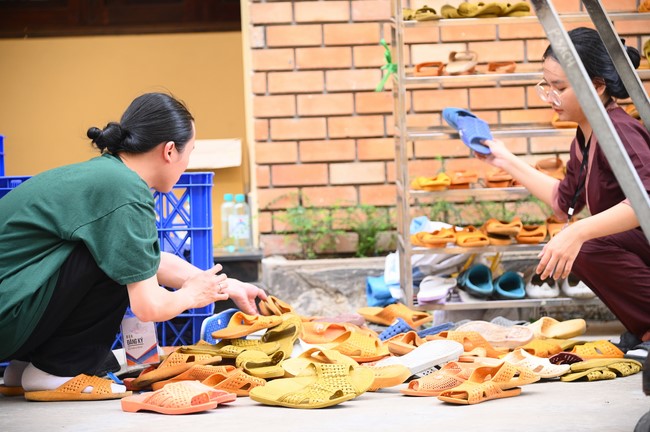 Entering into the 104th Seven-Day Retreat