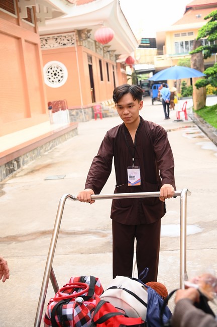 Entering into the 104th Seven-Day Retreat