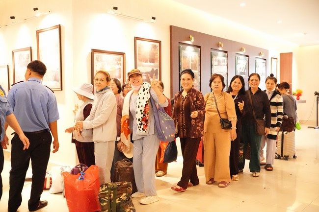 Entering into the 104th Seven-Day Retreat