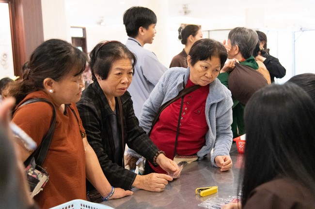 Entering into the 104th Seven-Day Retreat