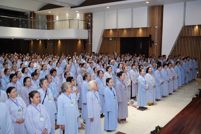 Opening the 104th Seven-Day Retreat