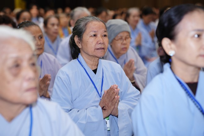 Opening the 104th Seven-Day Retreat