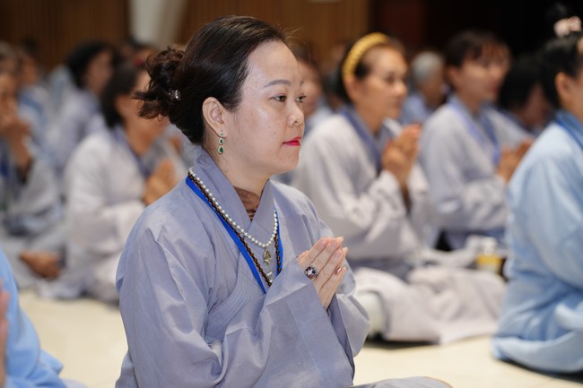 Opening the 104th Seven-Day Retreat