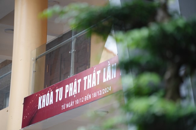 Opening the 104th Seven-Day Retreat