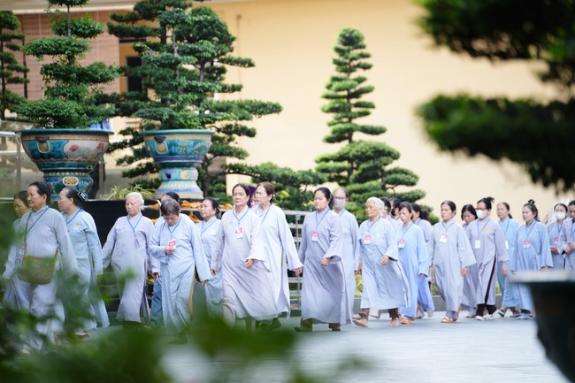 Opening the 104th Seven-Day Retreat