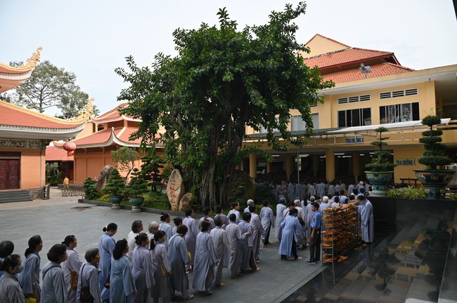 Opening the 104th Seven-Day Retreat