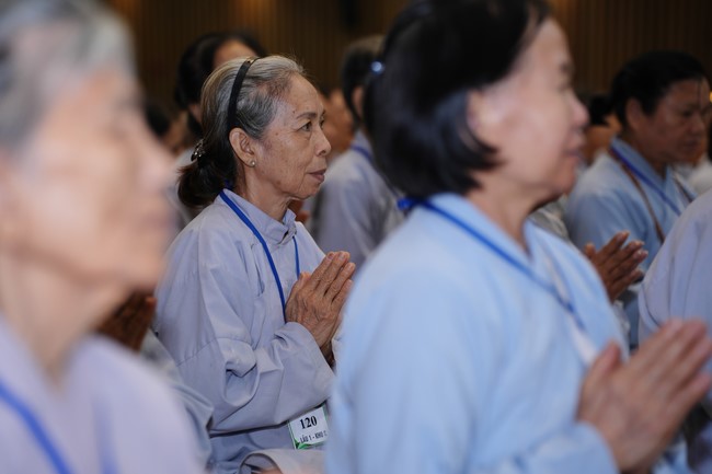 Opening the 104th Seven-Day Retreat