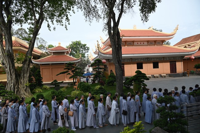 Opening the 104th Seven-Day Retreat