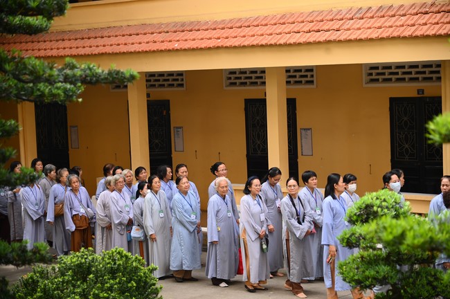 Opening the 104th Seven-Day Retreat