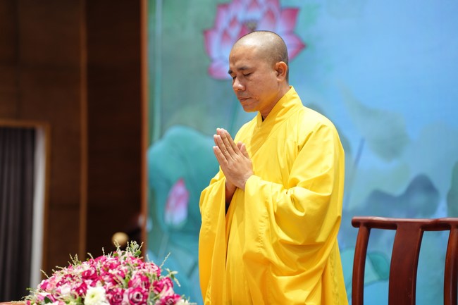 Opening the 104th Seven-Day Retreat