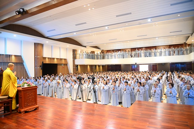 Opening the 104th Seven-Day Retreat