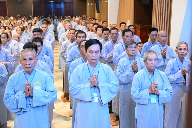 Opening the 104th Seven-Day Retreat