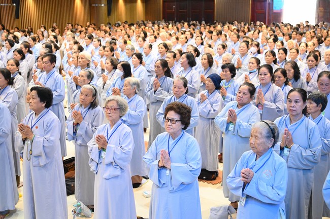 Opening the 104th Seven-Day Retreat