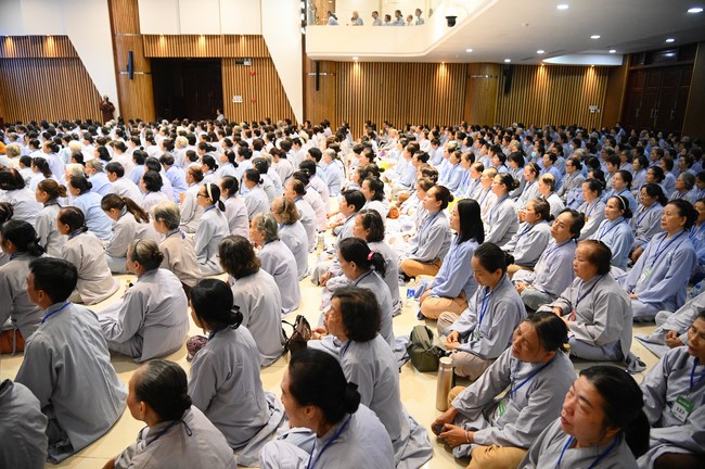 Opening the 104th Seven-Day Retreat