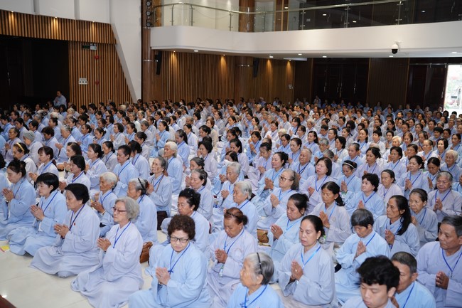 Opening the 104th Seven-Day Retreat