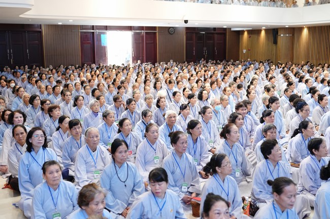 Opening the 104th Seven-Day Retreat