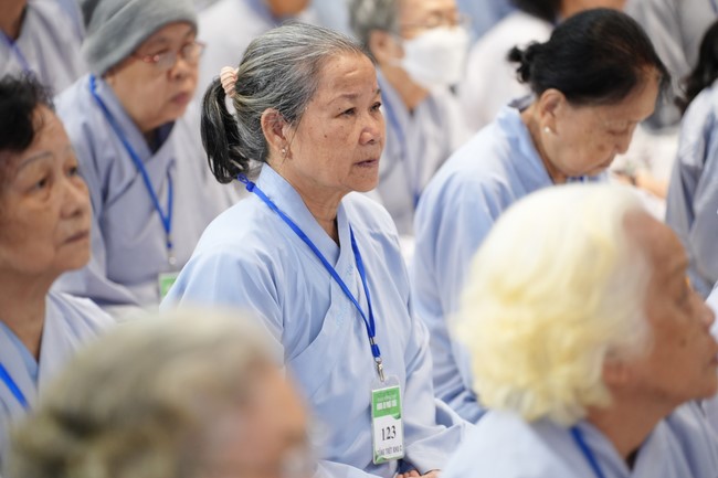 Opening the 104th Seven-Day Retreat