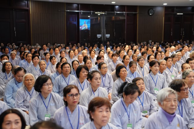 Opening the 104th Seven-Day Retreat