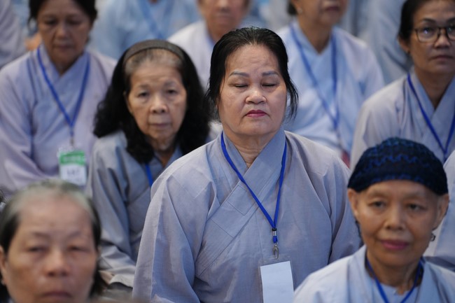 Opening the 104th Seven-Day Retreat