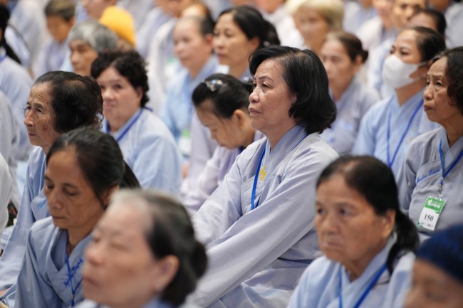 Opening the 104th Seven-Day Retreat