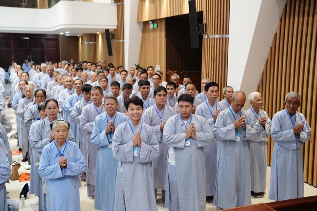 Opening the 104th Seven-Day Retreat