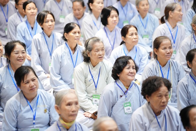 Opening the 104th Seven-Day Retreat