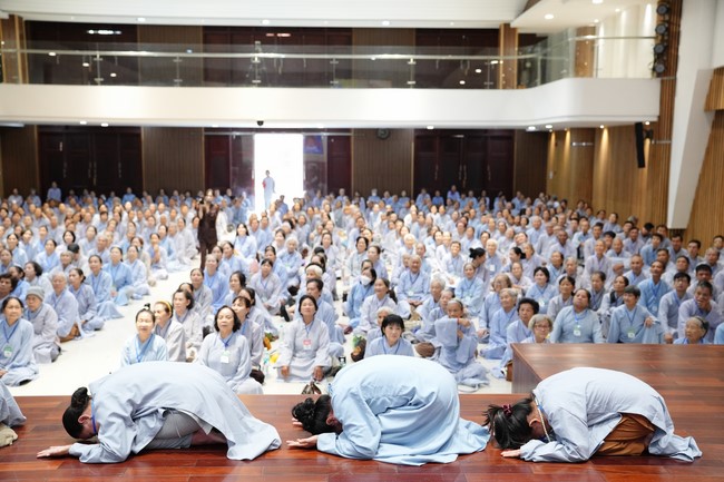 Opening the 104th Seven-Day Retreat