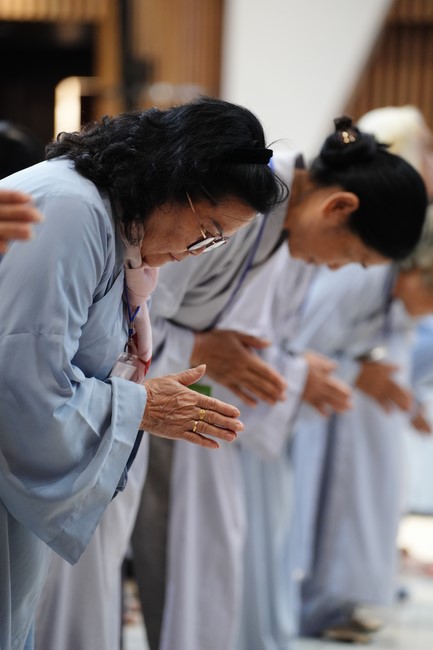 Opening the 104th Seven-Day Retreat