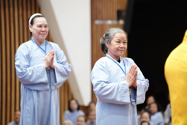 Opening the 104th Seven-Day Retreat